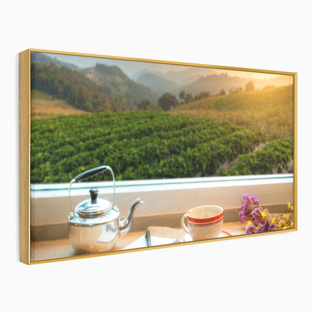 Tablou canvas cu tablou canvas cu peisaj matinal si ceainic pe pervaz, in rama de aluminiu auriu